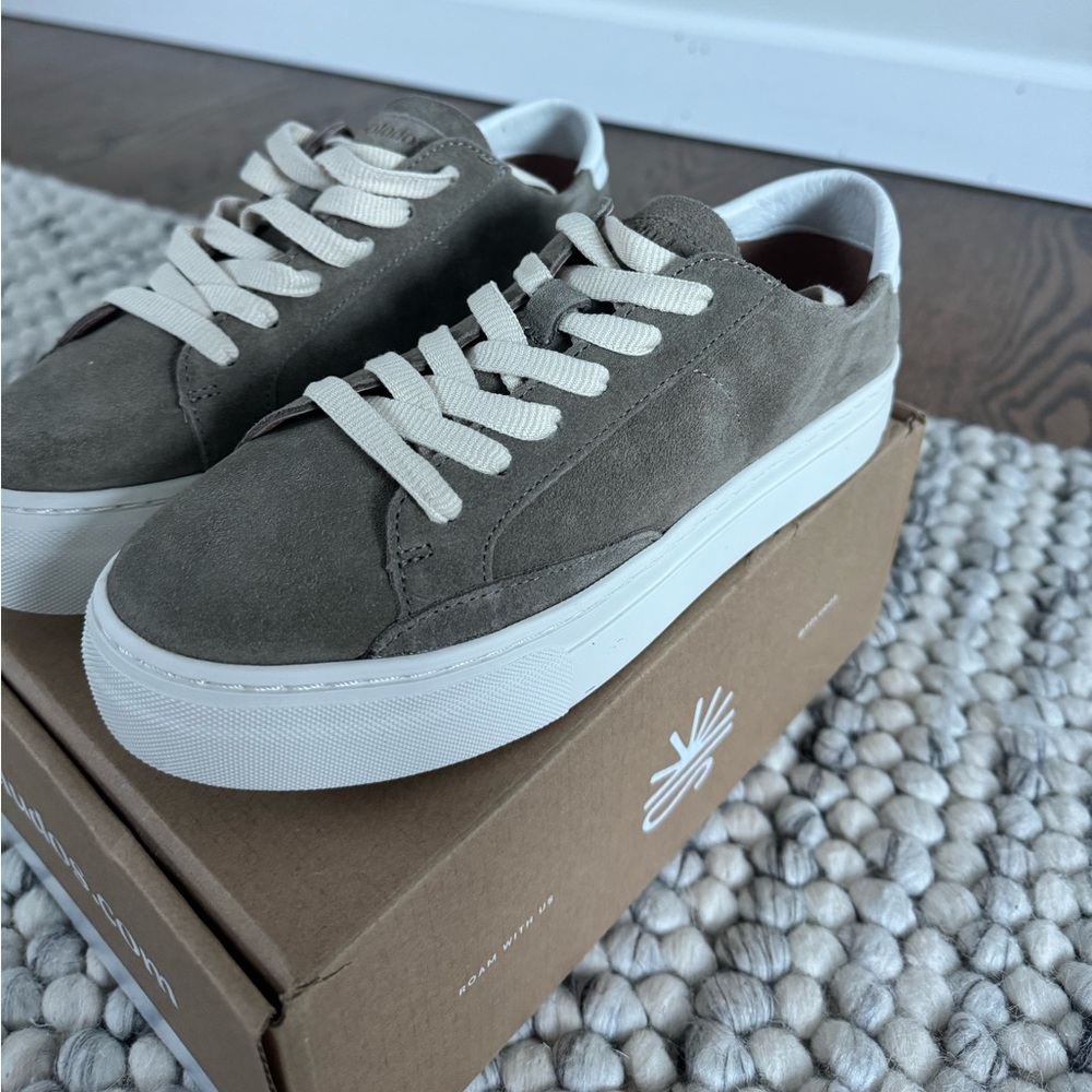 BRAND NEW Soludos Ibiza Platform Sneaker - Sage Green Suede